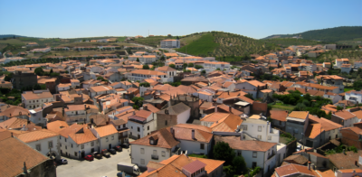 fotografia aérea de casas de Freixo de Espada à Cinta